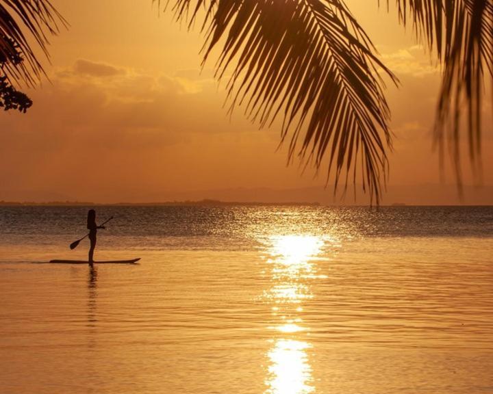Pelican Beach Resort South Water Caye Дангрига Екстер'єр фото